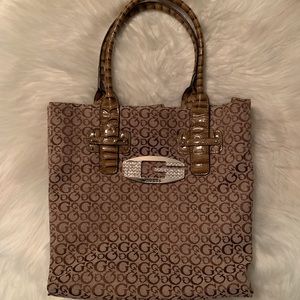 Guess purse